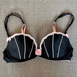 Victoria's Secret Romantic Push Up Bra